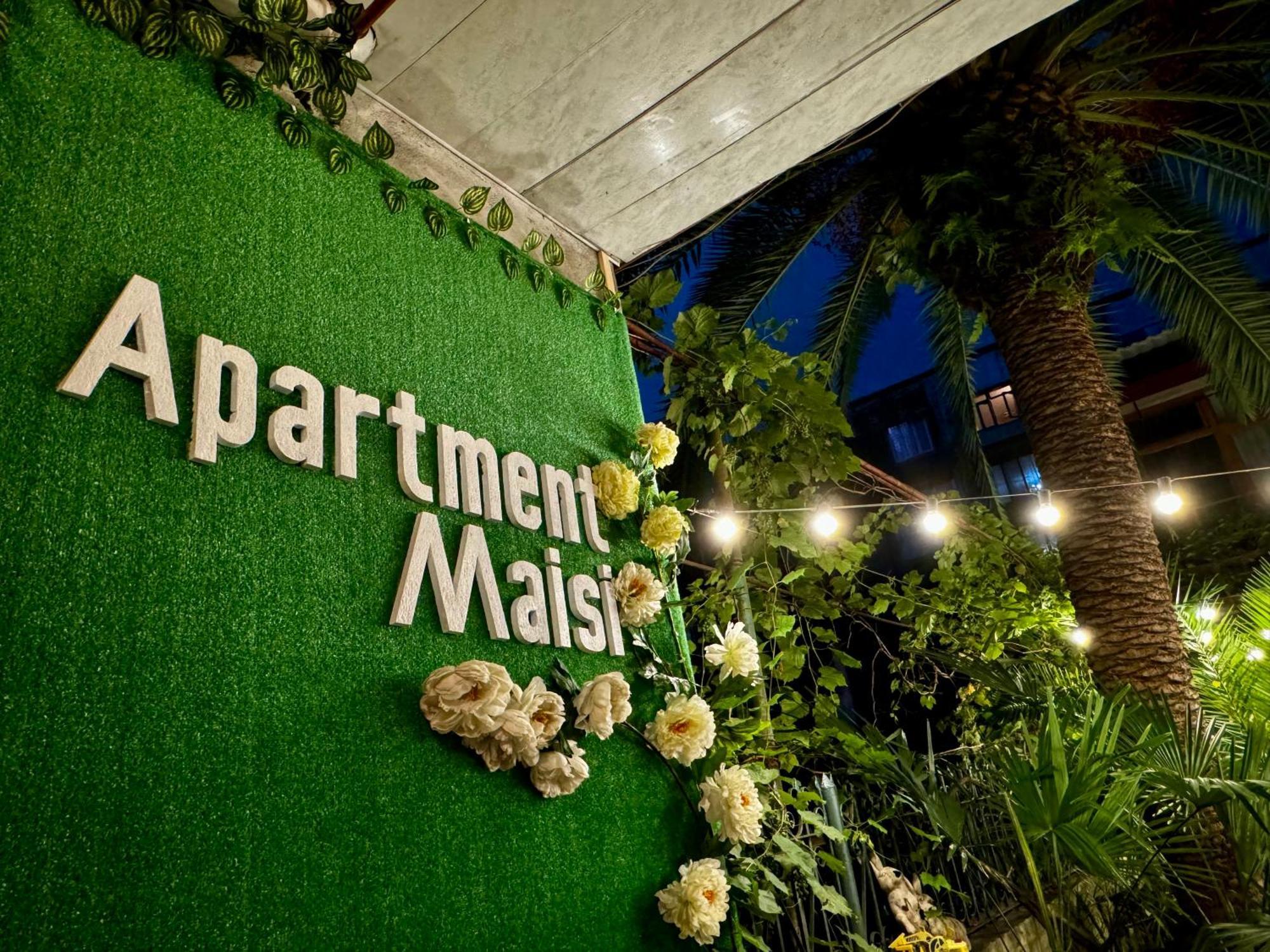 Apartment Maisi Batumi Exterior foto